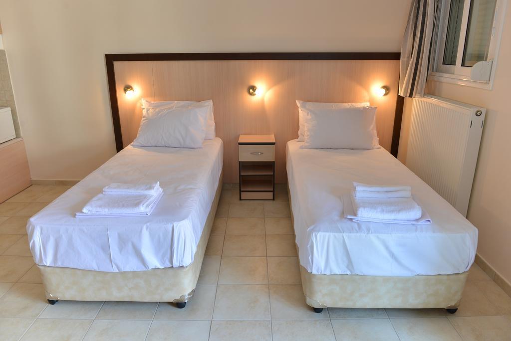 Mideia Hotel Levádeia Cameră foto