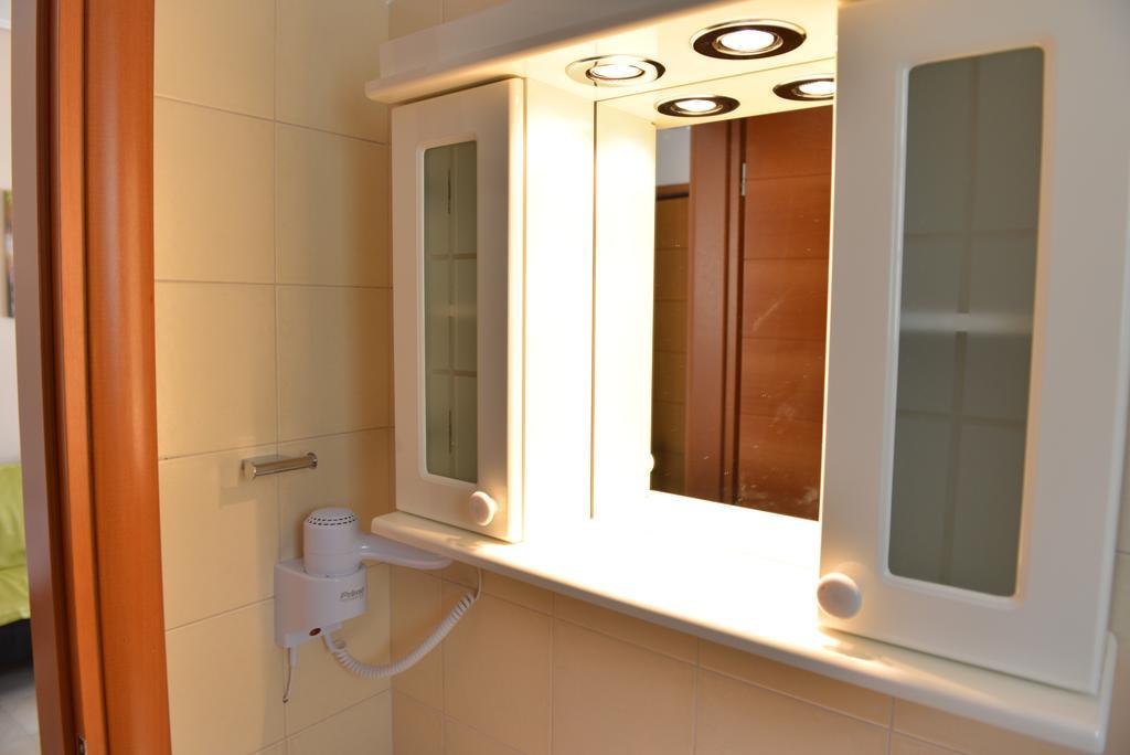 Mideia Hotel Levádeia Cameră foto